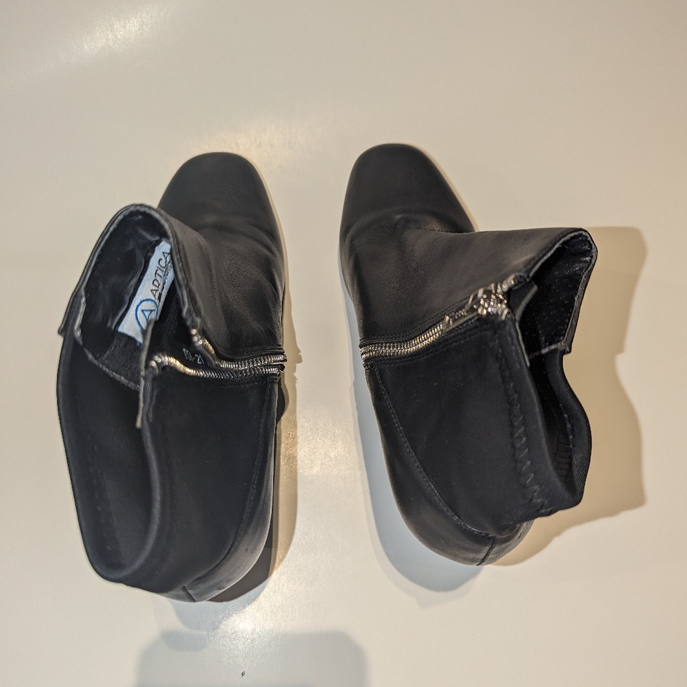 Browns wedge booties - Picture 8 of 12